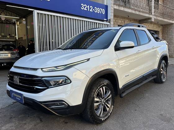 FIAT TORO 2.0 16V TURBO DIESEL FREEDOM 4WD AT9 FIAT TORO 2.0 16V TURBO DIESEL FREEDOM 4WD AT9